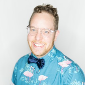 2019 shultis headshot